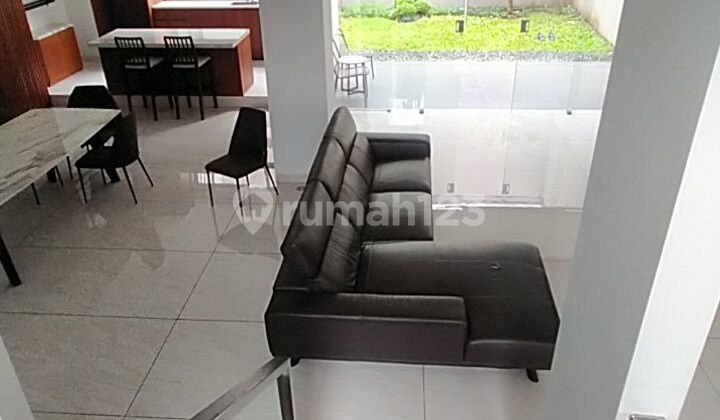 RUMAH MEWAH DI DALAM KOMPLEK BATUNUNGGAL KOTA BANDUNG 2