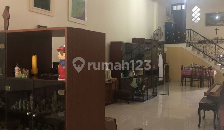 Rumah Komplek Grawisa 2Lt 10X20 SHM Grogol Jakarta Barat