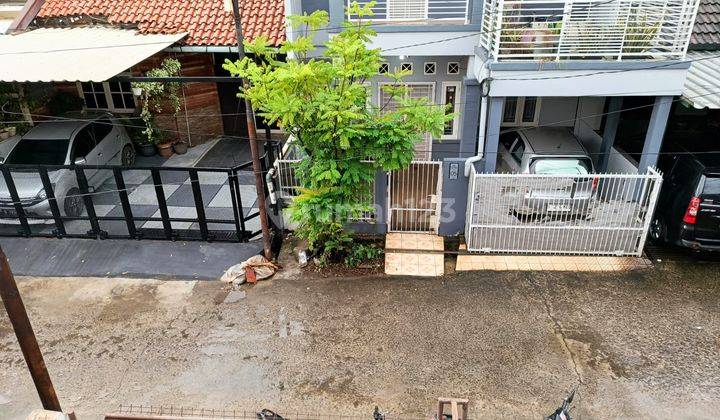 Rumah Dalam Komplek Dekat Kawasan Kamala Lagoon 1