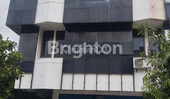 RUKO KOMERSIAL 3 LANTAI SEMIFURNISH DI JALAN AHMAD YANI, BEKASI RUKO KOMERSIAL 3 LANTAI SEMIFURNISH DI JALAN AHMAD YANI, BEKASI