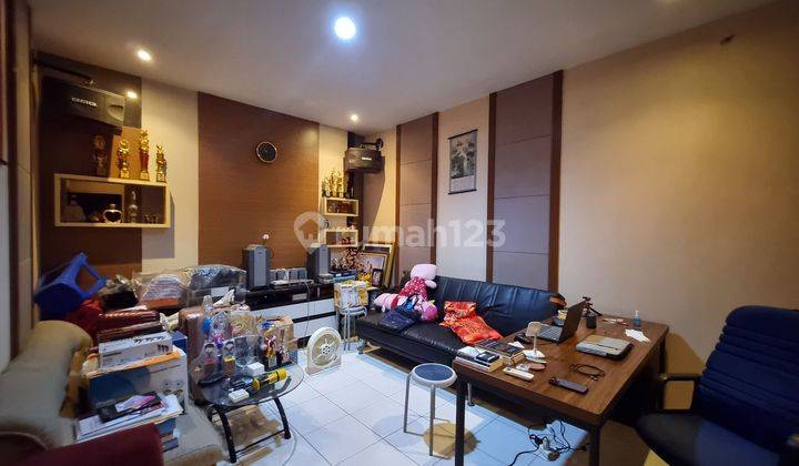 Rumah 4lt Semi Furnish & Bebas Banjir Di Jelllambar Baru 2