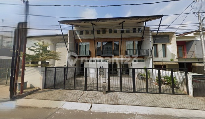 Dijual cepat rumah bagus 2 lantai nyaman di Cilandak