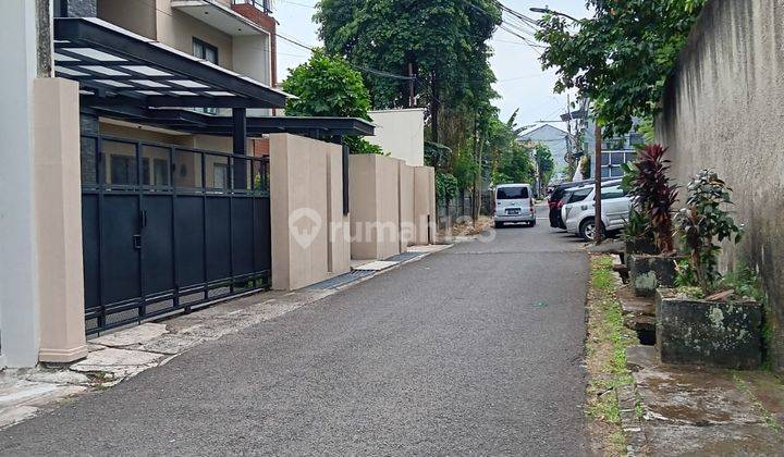 Dijual rumah 3 lantai di Cluster Pondok Labu. (SLV) 2