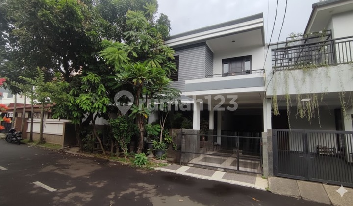 Rumah Mewah 2 Lantai di Kasuari Bintaro Sektor 9.