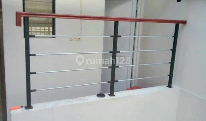 Dijual Rumah Strategis di Cluster Permata Bintaro, Semi Furnished 2