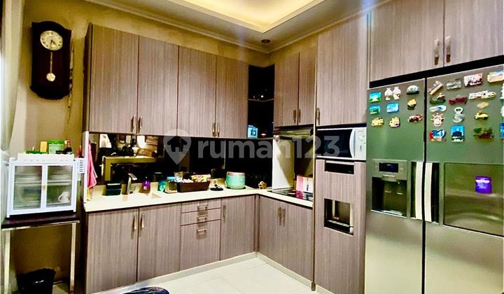 For Sale, Nice 2.5 Story House in Modern Hills Pondok Cabe, Quick Sale. 2