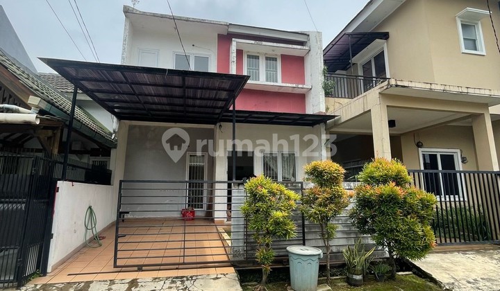 For quick sale, nice 2-story house in BSD Complex.