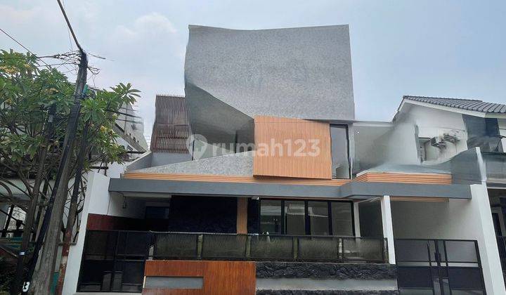 Dijual Rumah Baru di Cluster Bintaro Sektor 9 One Gate System, Kolam Renang Pribadi 1