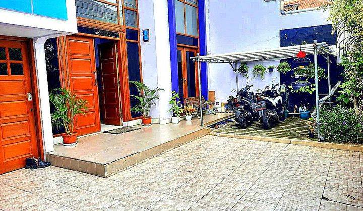 Rumah bagus dibawah harga pasar pinggir jalan  di jakarta utara