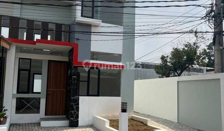 Rumah 2 Lantai Baru Hadap Selatan  Strategis Ke Tol Bekasi Timur 1