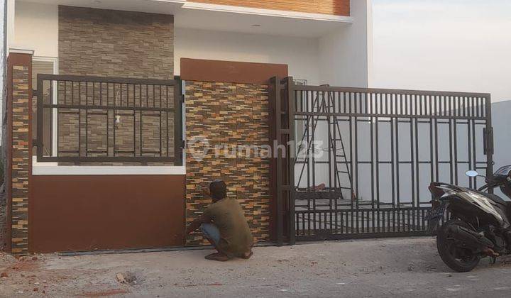 town house bangunan bata merah dekat ke tol dan lrt Bekasi timur 1