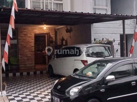 Rumah 2 Lantai green park cattonwood dekat pintu tol Jatiwarna  1