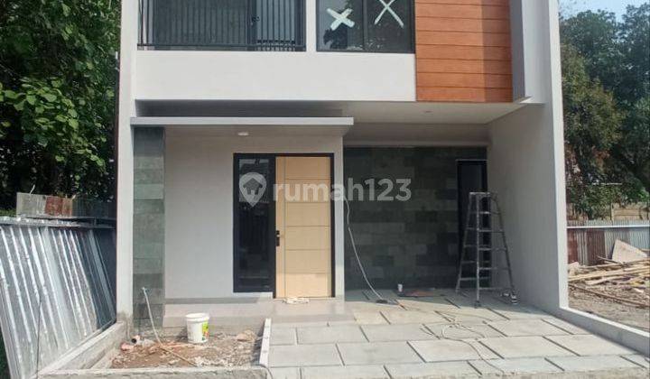 Rumah cluster baru  Rumah 2 Lantai 3 kamar  di Komsen Jatiasih 1