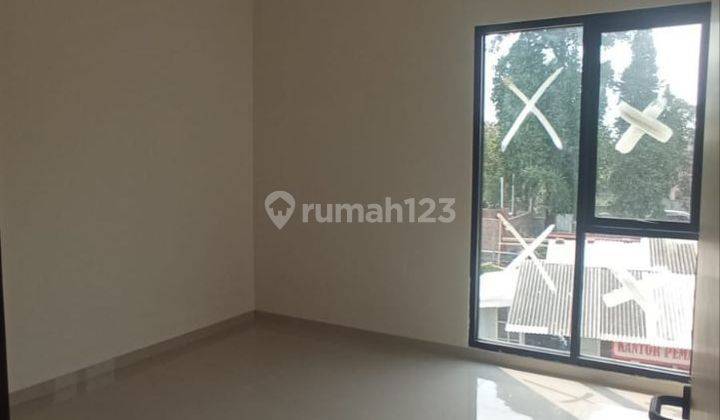 Rumah cluster baru  Rumah 2 Lantai 3 kamar  di Komsen Jatiasih 2