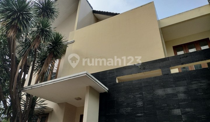 Rumah Mewah One Gate System Dengan Private Pool Di Kemang Jaksel
