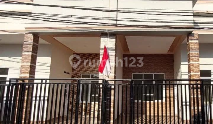 Rumah Baru Siap Huni Dalam Kota Mandiri Harapan Indah Bekasi