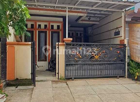 Rumah Kokoh 2.5 Lantai Semi Furnish 10 Menit Tol Bekasi Barat 2