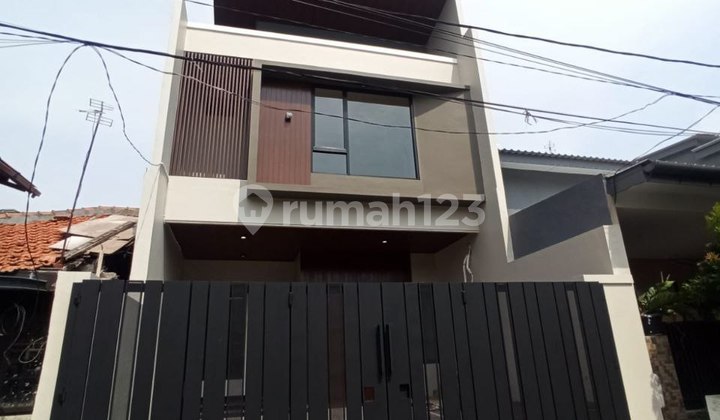 Rumah Mewah 2 Lantai Dalam Komplek Rawamangun Jakarta Timur Rumah Mewah 2 Lantai Dalam Komplek Rawamangun Jakarta Timur