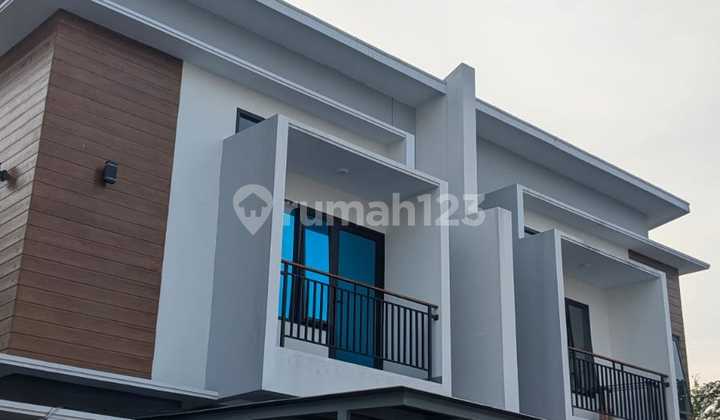 Couple House 2 Floors Complete Facilities Beside Babelan Road Couple House 2 Floors Complete Facilities Beside Babelan Road