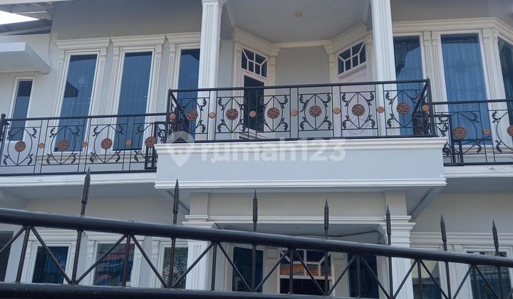 2-Story House in DKI Complex Pondok Kelapa Duren Sawit 2-Story House in DKI Complex Pondok Kelapa Duren Sawit