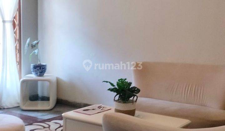 Rumah modern 2 lantai dekat pusat bisnis Tebet Jakarta Selatan 2