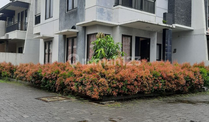 Rumah 2 Lantai Dalam Cluster Ciganjur Jakarta Selatan
