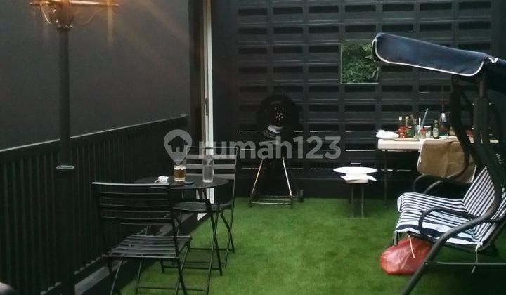 Rumah 2Lantai Private Pool Bintaro Tangerang Selatan 2