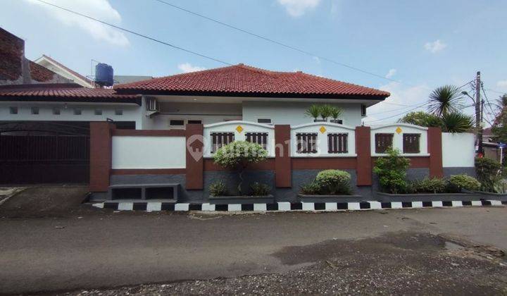 Rumah Luas Posisi Hook Terawat Cipinang Jakarta Timur 1