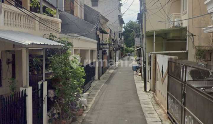 Cheap Sale of Active Furnished Boarding House in Grogol, West Jakarta 1