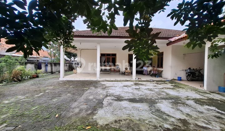 Dijual Cepat Tanah Bonus Rumah Cocok untuk Kostan Karet Jakarta Selatan Dijual Cepat Tanah Bonus Rumah Cocok untuk Kostan Karet Jakarta Selatan