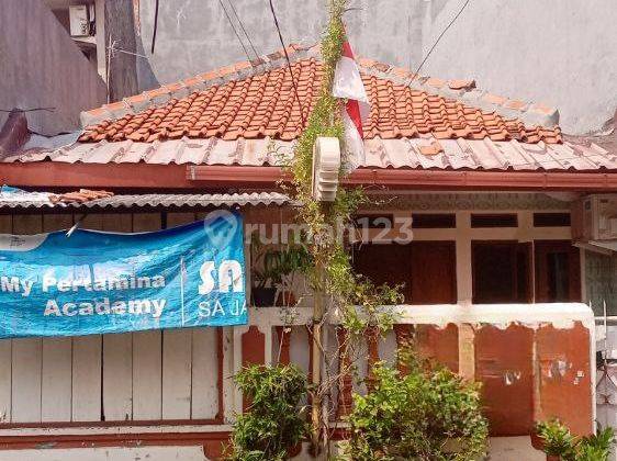 Rumah Luas Cocok Untuk Kost-an Kuningan Jakarta Selatan 1