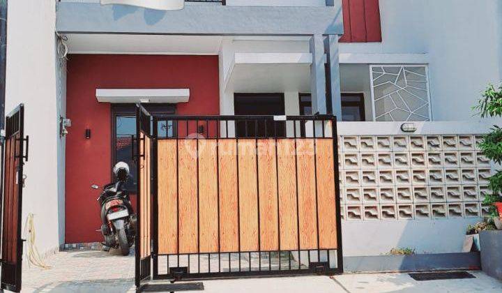 Rumah 2 Lantai Baru Semi Furnished Shm Di Golden City, Bekasi 2