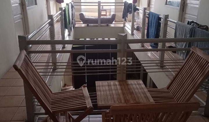 Rumah Kos Bagus Di Pinggir Jalan Strategis Di Tebet Timur 
 2