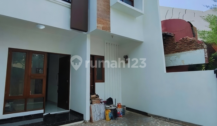 Nice New House with SHM in Pondok Bambu Near Cipinang Nice New House with SHM in Pondok Bambu Near Cipinang