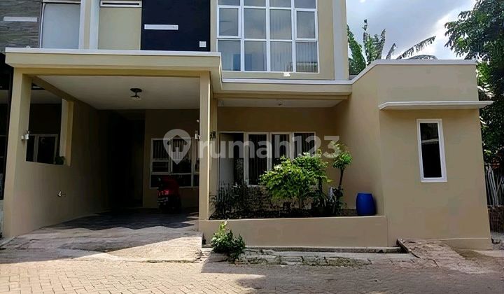 Rumah Bagus Baru Renov Dalam Cluster SHM di Duren Sawit