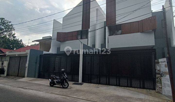 Rumah Baru Modern Shm Siap Huni Dalam Komplek Duren Sawit 1