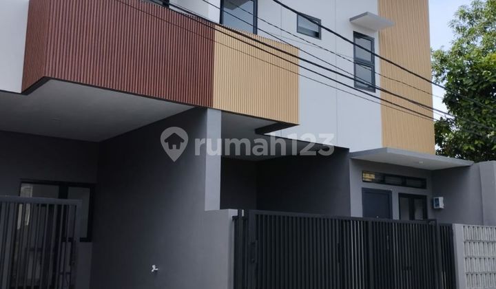Rumah Baru Modern 10 Menit ke Summarecon Bekasi 2