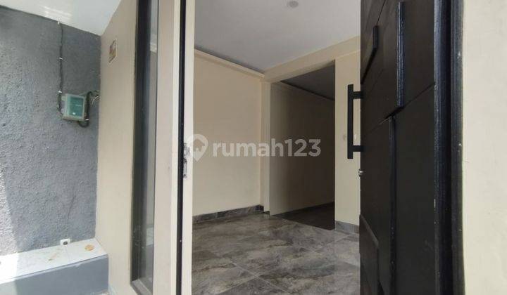 Rumah Baru Industrial Tropical Shm Dekat Summarecon Bekasi 2