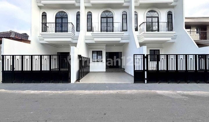 Rumah Baru di Otista