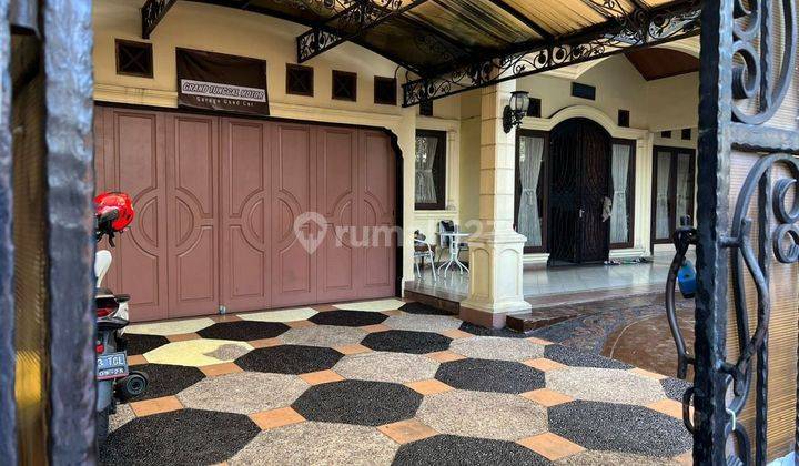 Rumah Mewah Luas Dengan Kolam Renang Di Duren Sawit 2