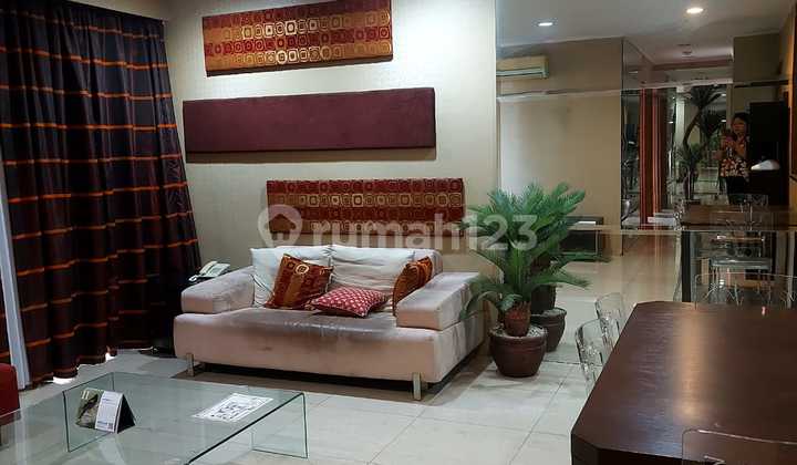 Dijual Apartemen Paladian, Tower C, Bangunan Rapi, Siap Huni Kelapa Gading