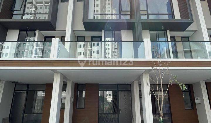 Disewakan Segera, Rumah Baru di South Osaka Residence Pik 2 1