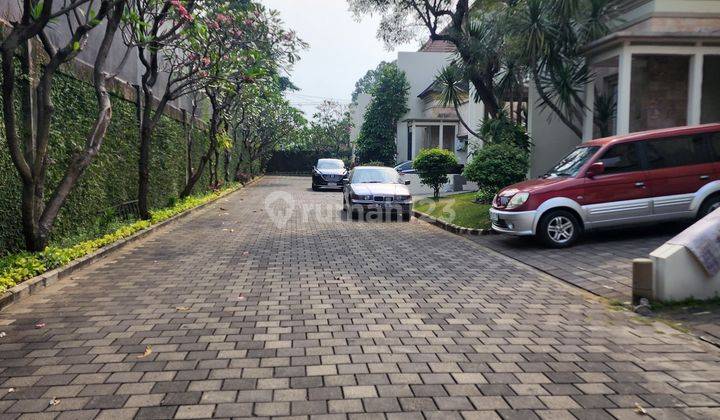 Rumah Model Villa Bali 2 Lantai di Pejaten, Jakarta Selatan 2