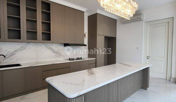 Rumah Luxurious Modern Classic 2 Lantai di Menteng, Jakarta Pusat