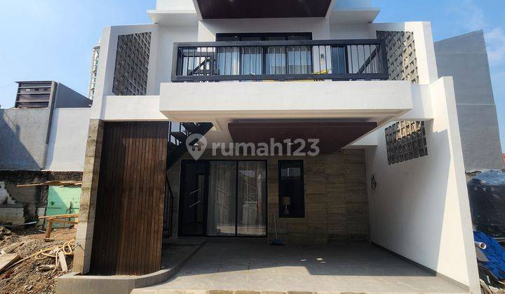 Rumah Townhouse 2 Lantai Baru SHM di Kebagusan, Jakarta Selatan 1