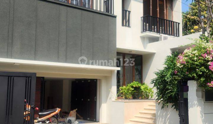 Rumah 2 Lantai Semi Furnished di Cipete, Jakarta Selatan 1