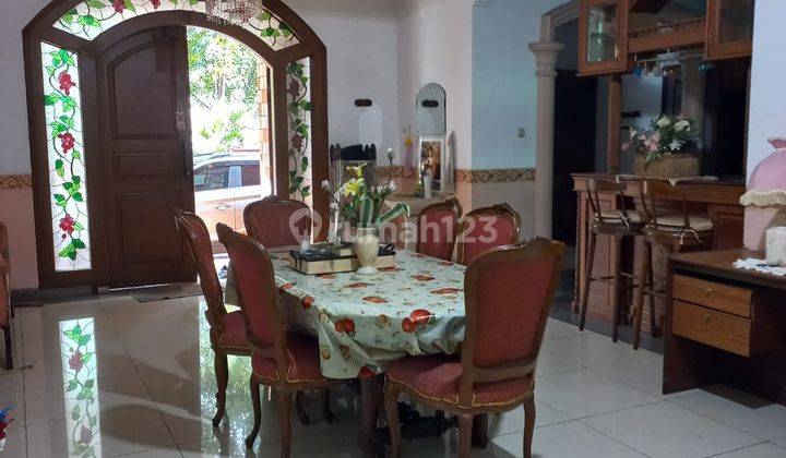 Rumah Besar & luas Lokasi Di Depan Di Giri Loka BSD 2