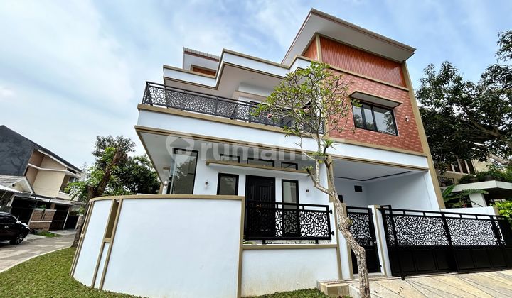Rumah Modern Minimalis 3 Lantai