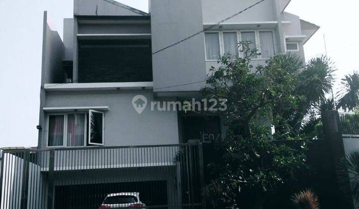 Dijual Rumah Mewah Terawat Bagus Di Lingkungan Rapih N Lengkap 1