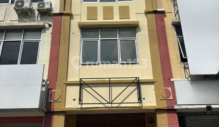 For Sale: Ready-to-Use Sinpasa Shop House in Gading Serpong